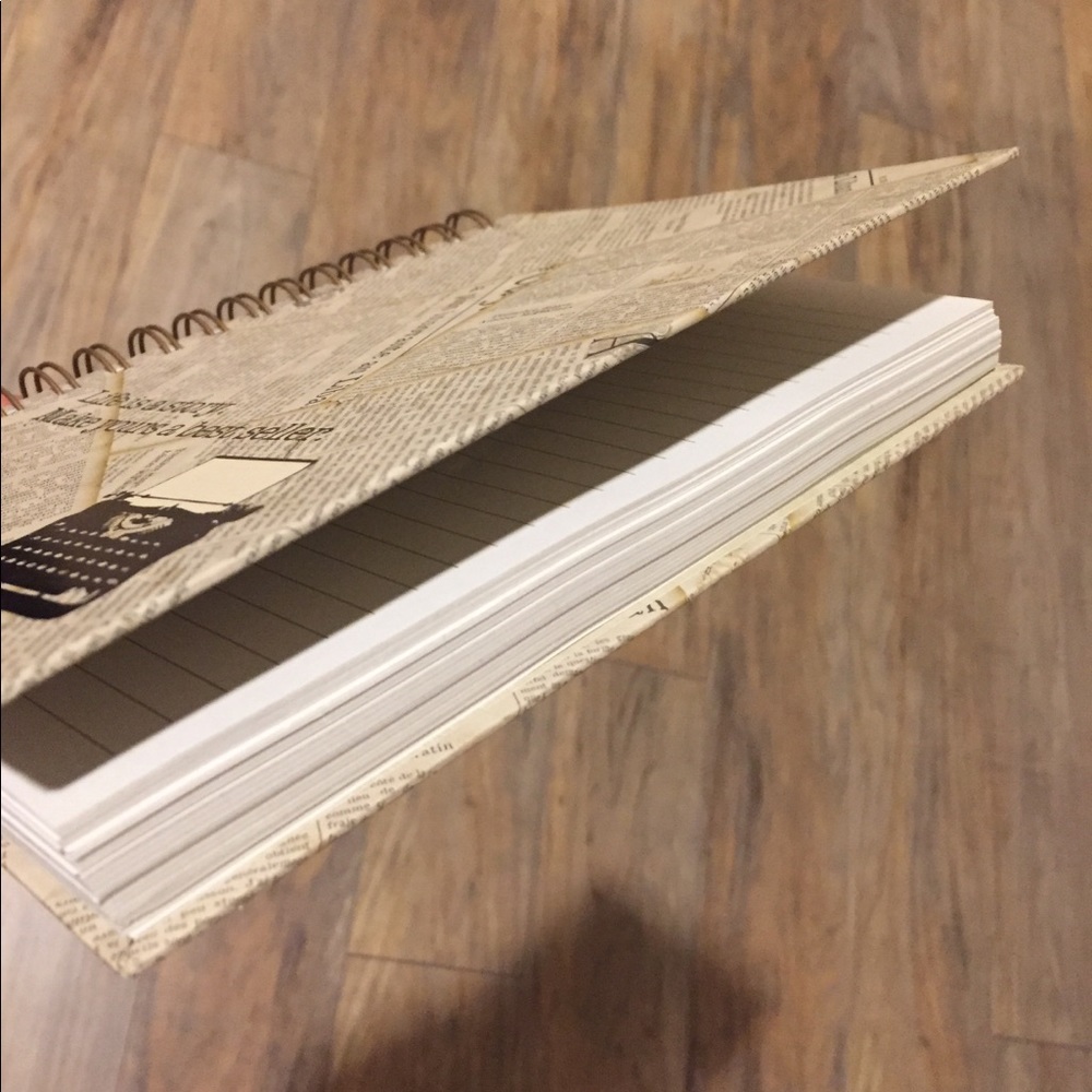 Notebook - Picture 3 of 5